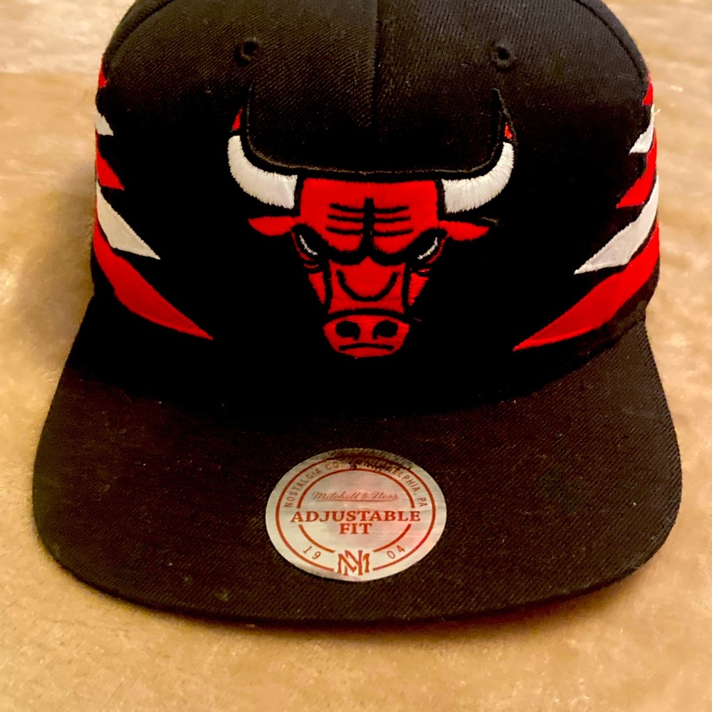 Chicago Bulls Solid Diamond SnapBack